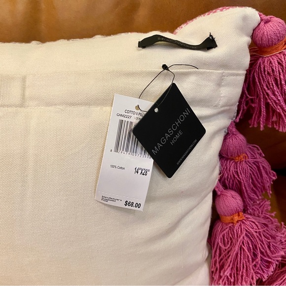 Magaschoni Accents Nwt Pair Of Magaschoni Home Boho Accent Pillows